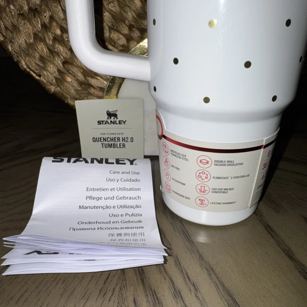 IN-Hand LIMITED Stanley x‎  Target 20 oz Quencher Flowstate Frost Polka Dot 2025 - Picture 6 of 7
